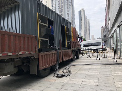 长子冷却液不足的情况下如何检查柴油发电机组？