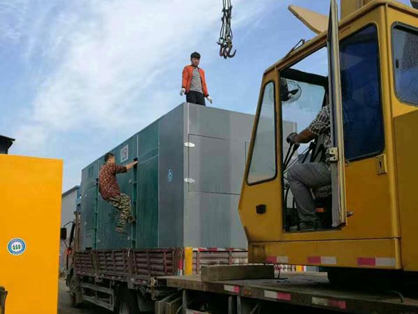 长子更换水冷式机油散热器密封件的操作流程是怎样的？